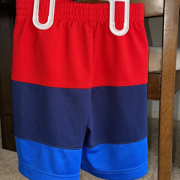 Nike Boy Shorts Size 6 Red and Blue - Picture 2 of 4